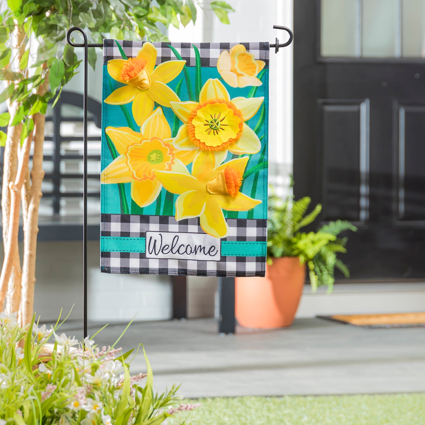 Daffodil Garden Printed Burlap Garden Flag; Polyester 12.5"x18"