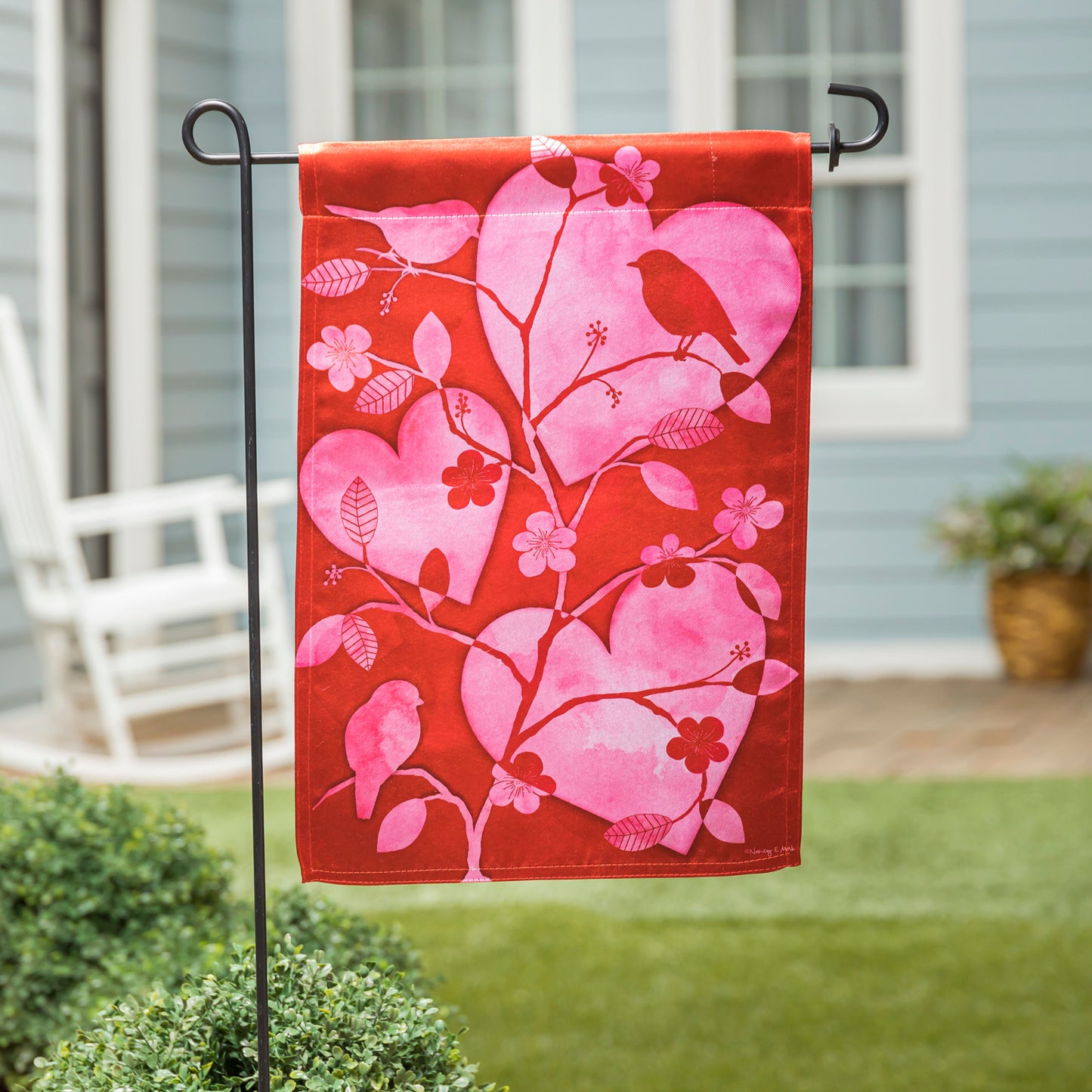 Valentine Silhouette Lustre Garden Flag; Linen Polyester 12.5"x18"
