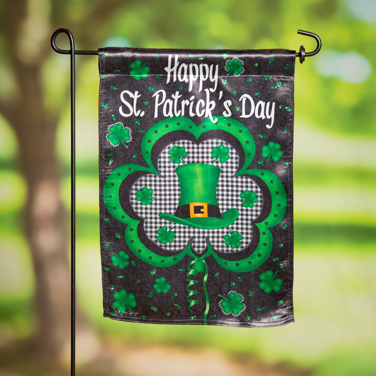 Welcome St Pats Lustre Garden Flag; Polyester 12.5"x18"
