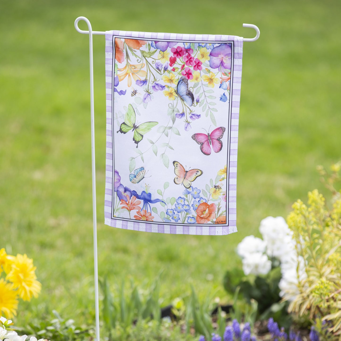Cottage Meadow Garden Flag