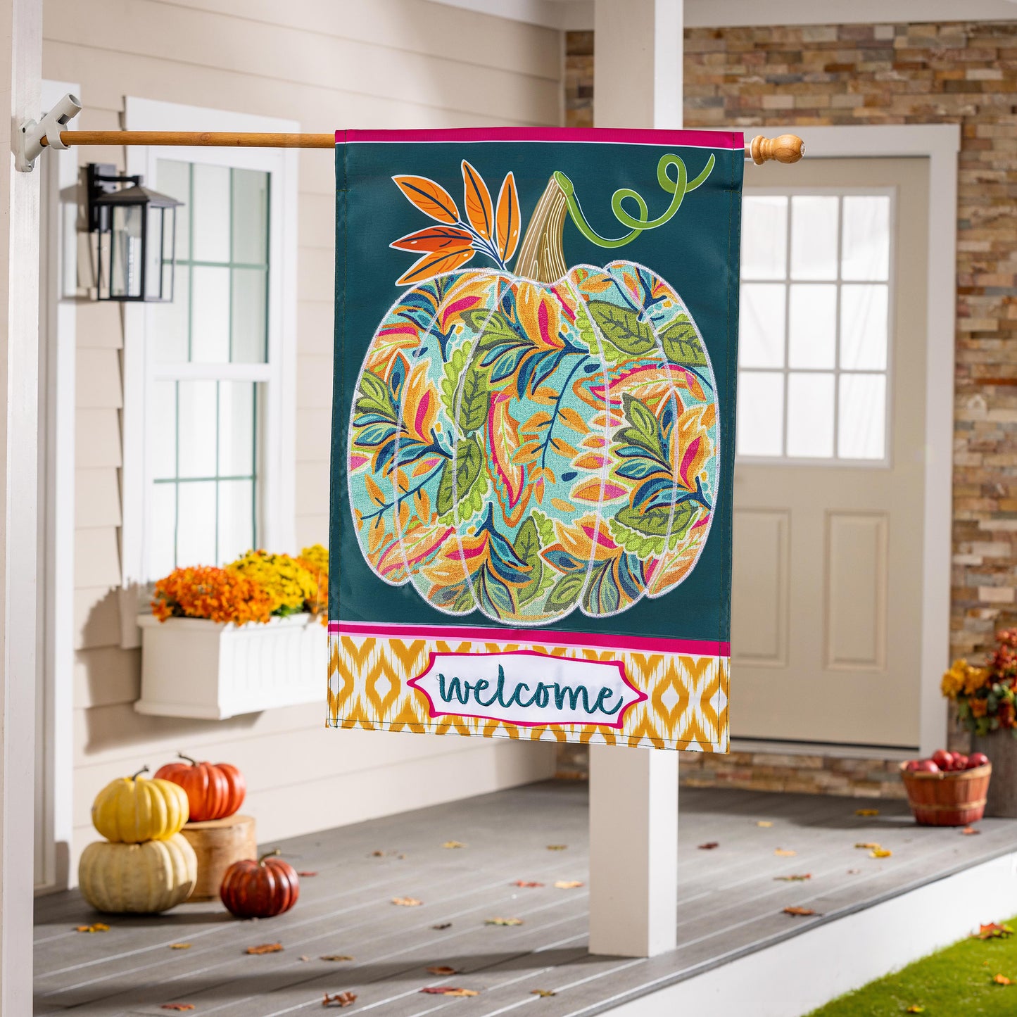 Patterned Jacobean Floral Pumpkin Printed/Applique House Flag; Polyester 28"x44"