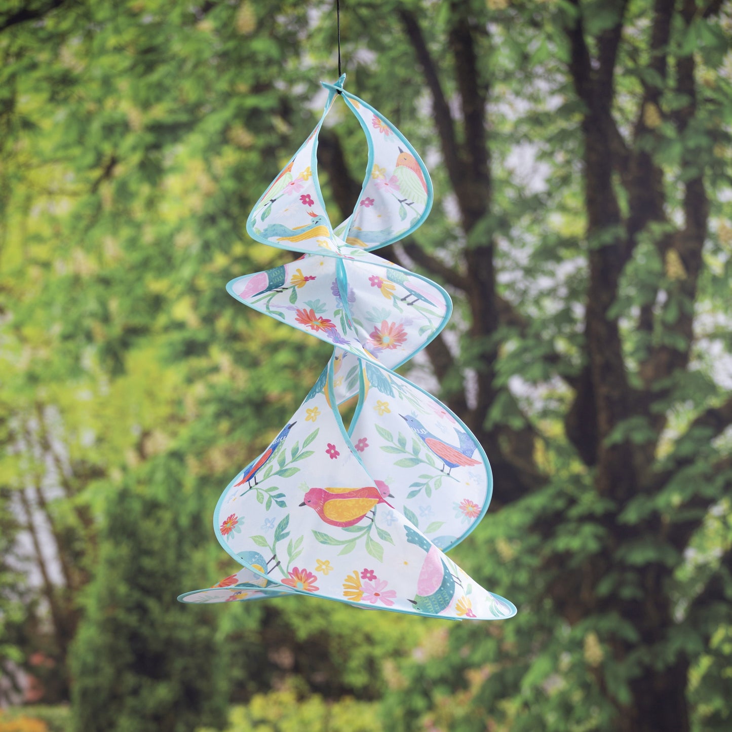 Bird Queens Trio Twister Windsock; 29.5"Lx15" Wx15"D