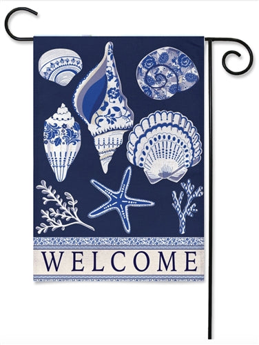 Chinoiserie Seashells Burlap Garden Flag; Polyester 12.5"x18"