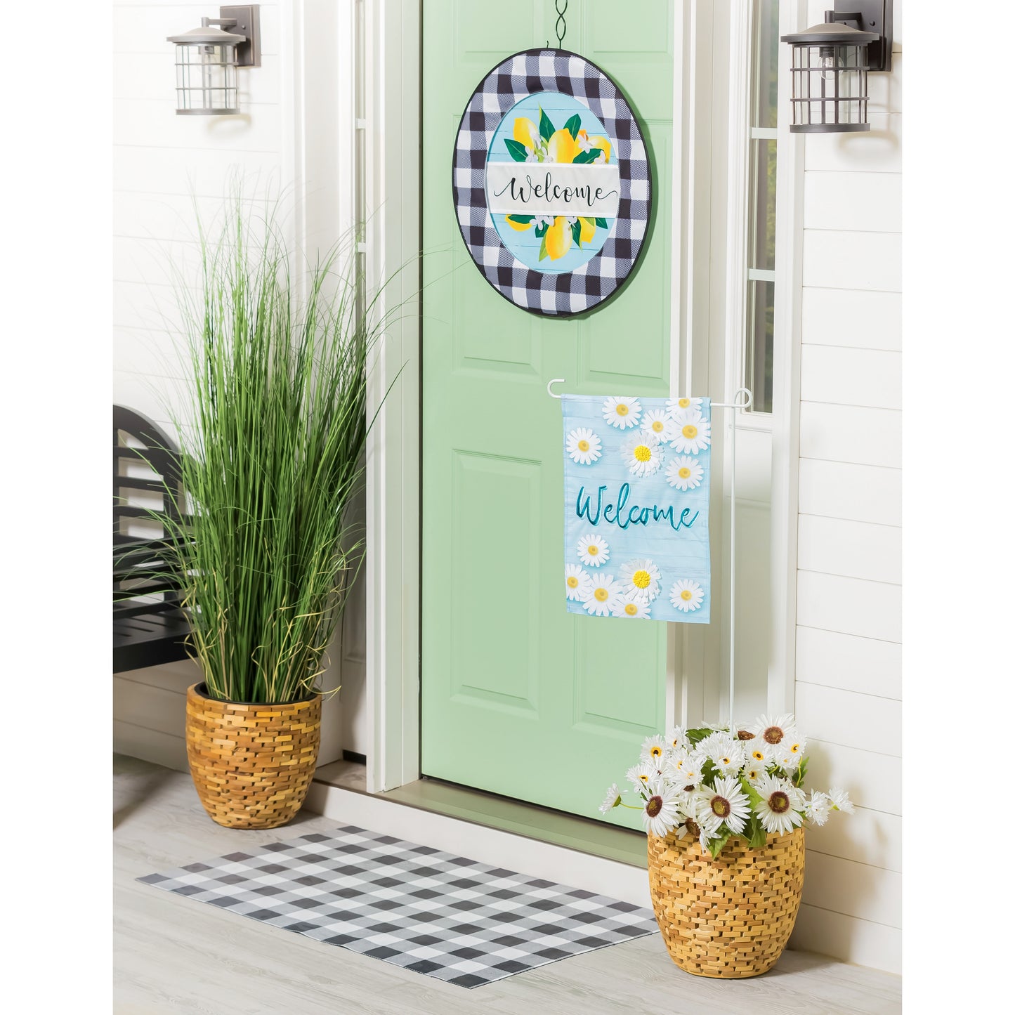Farmhouse Daisy Welcome Garden Flag