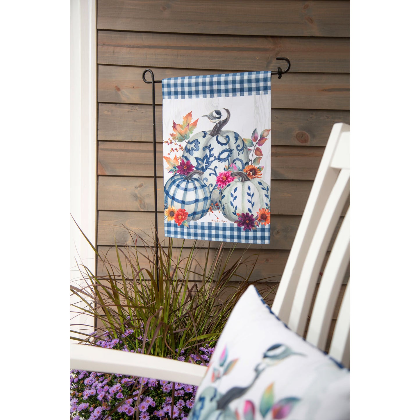 Chinoiserie Pumpkins Printed Suede Garden Flag; Polyester 12.5"x18"