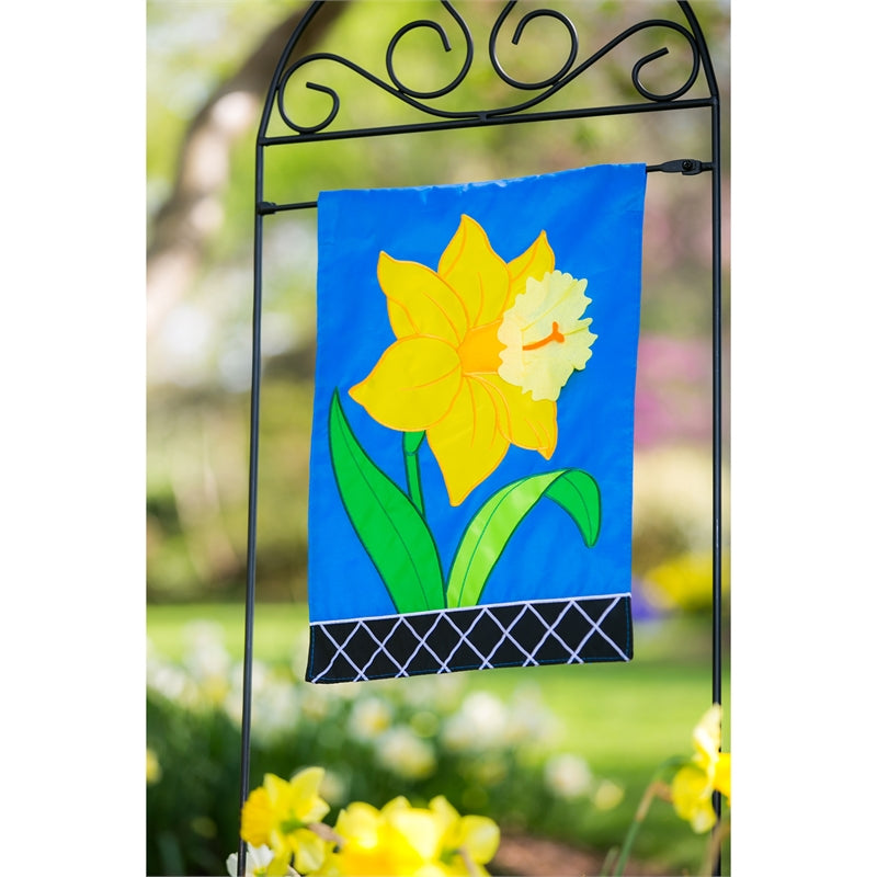 Daffodil Garden Applique Garden Flag; Polyester