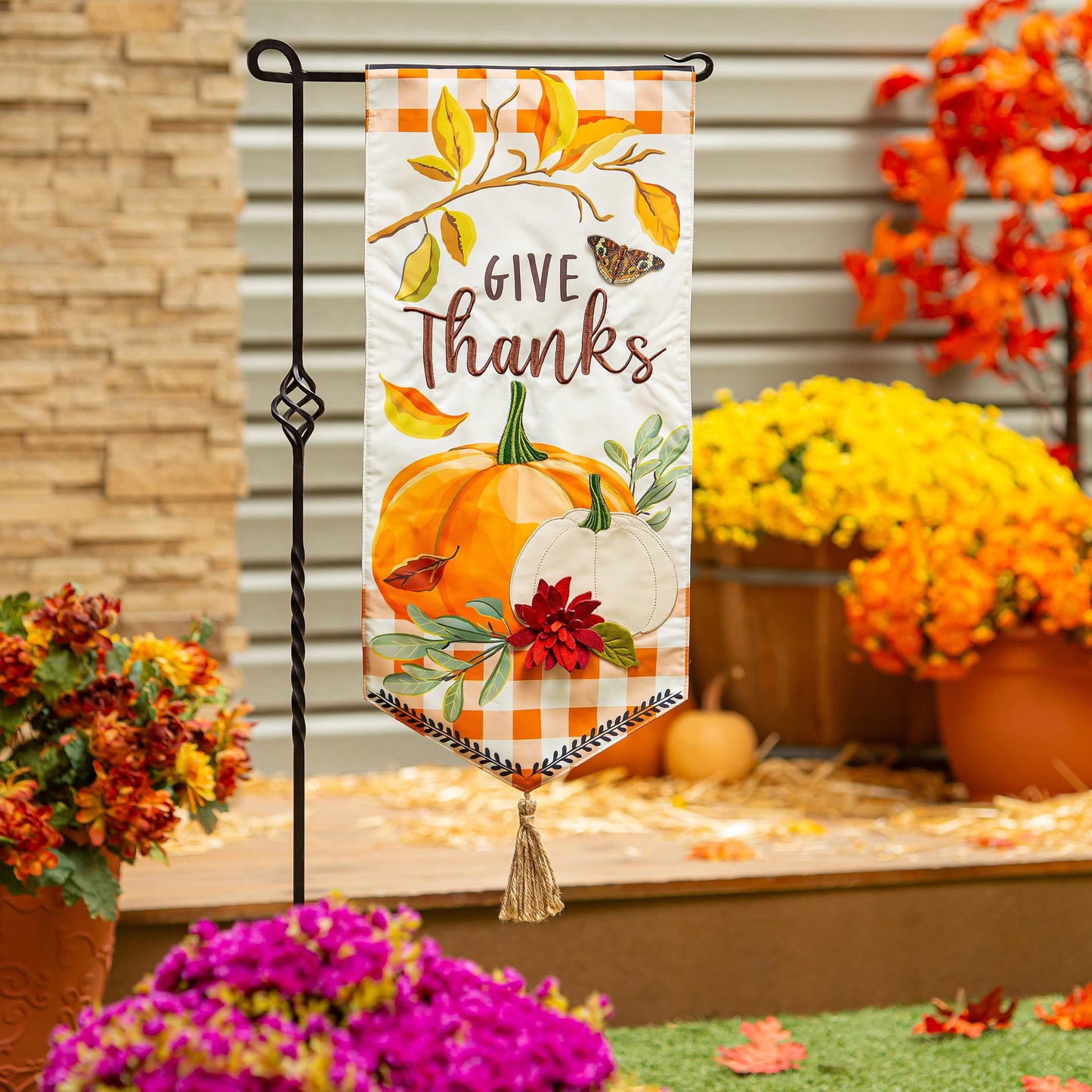 Give Thanks Pumpkins Everlasting Impressions Garden Flag; Polyester-Linen Blend 12.5"x28"