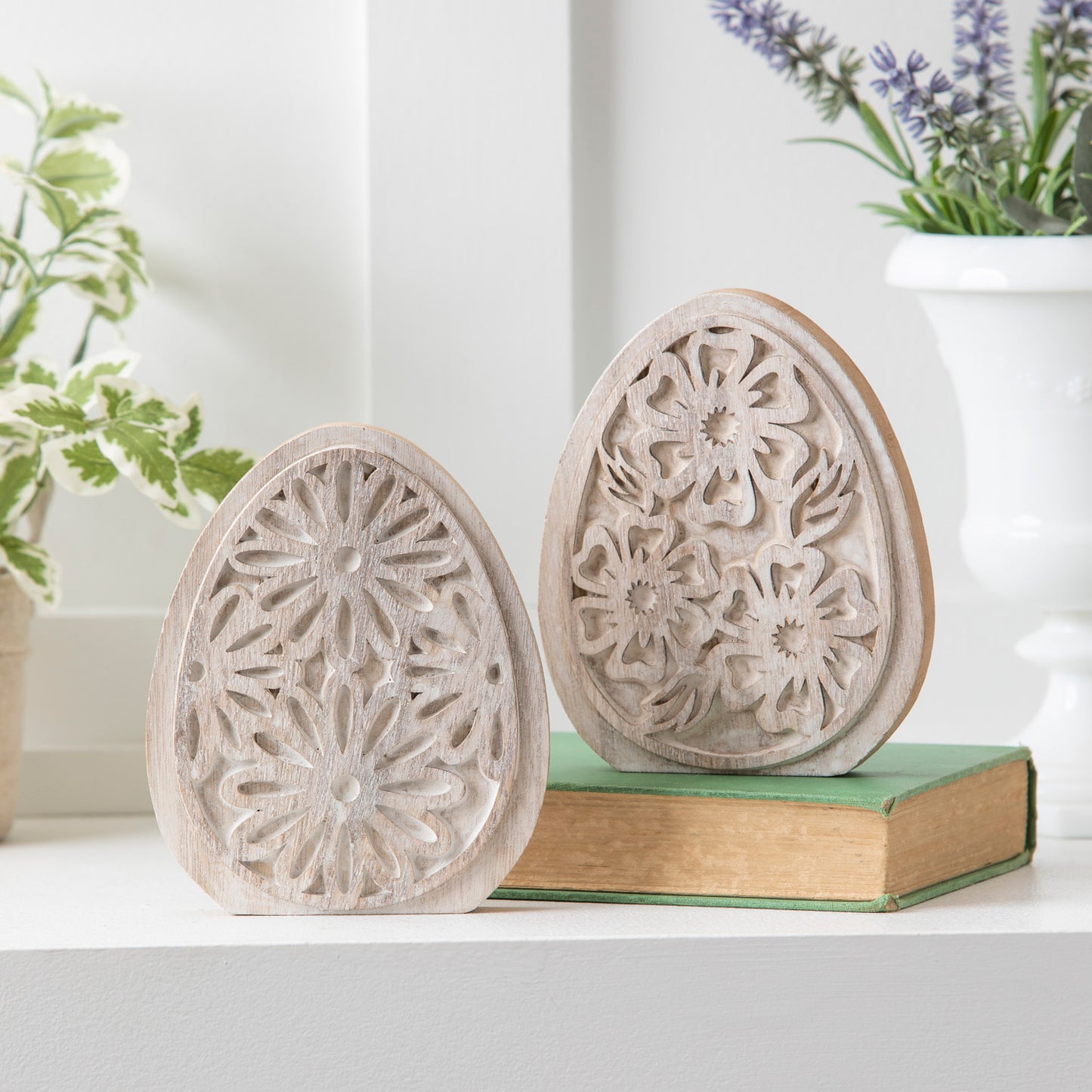 Wood Easter Egg Tabletop Decor