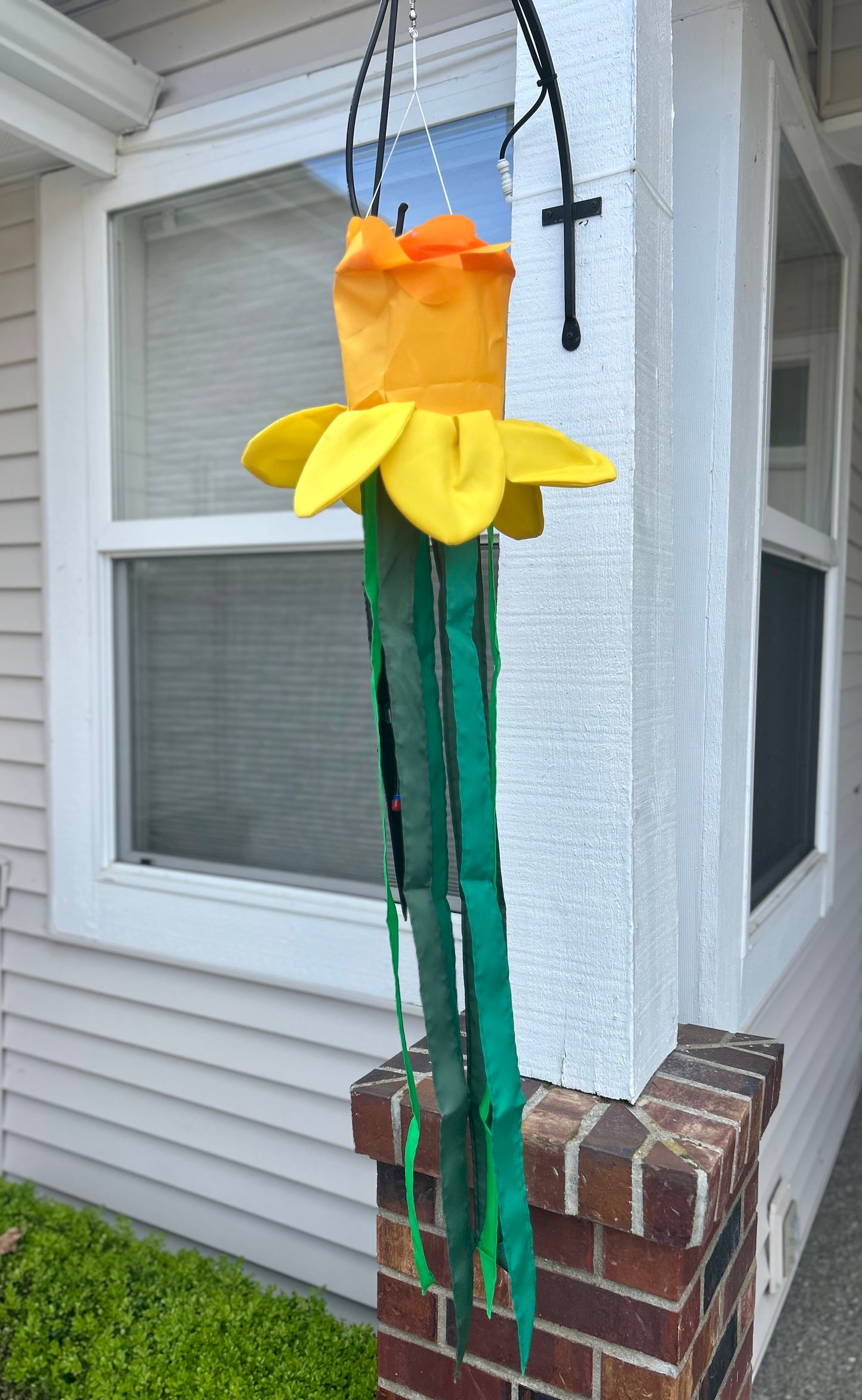 Spring Daffodil Applique Windsock