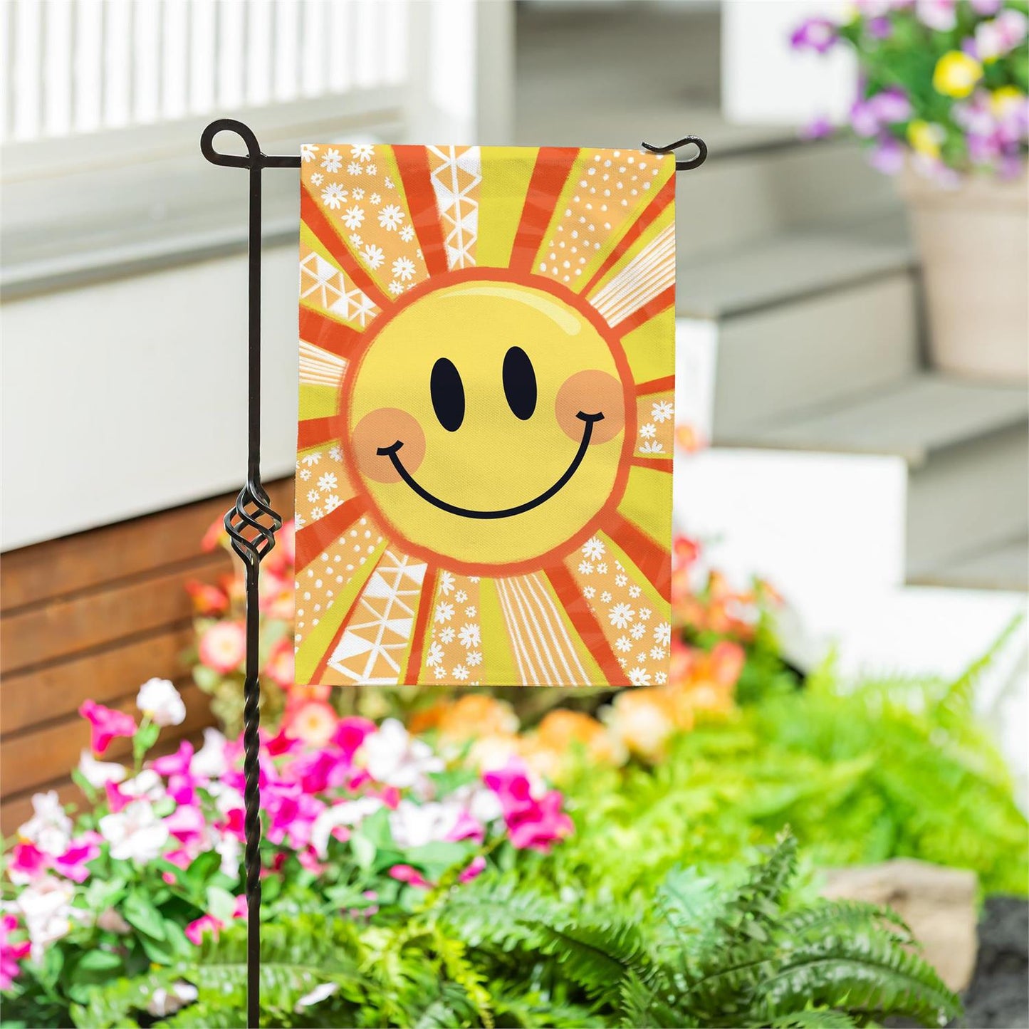 Sunny Smiles Burlap Garden Flag; Polyester 12.5"x18"