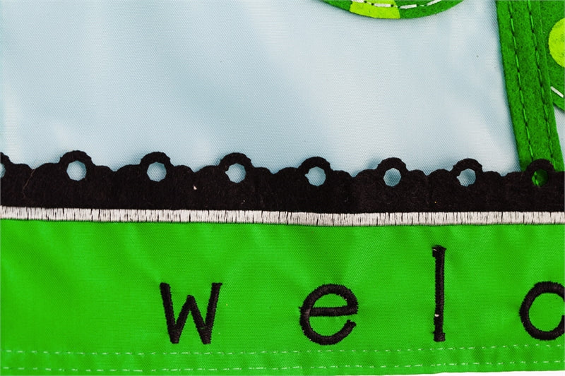 Welcome Daisy Applique Seasonal House Flag; Polyester