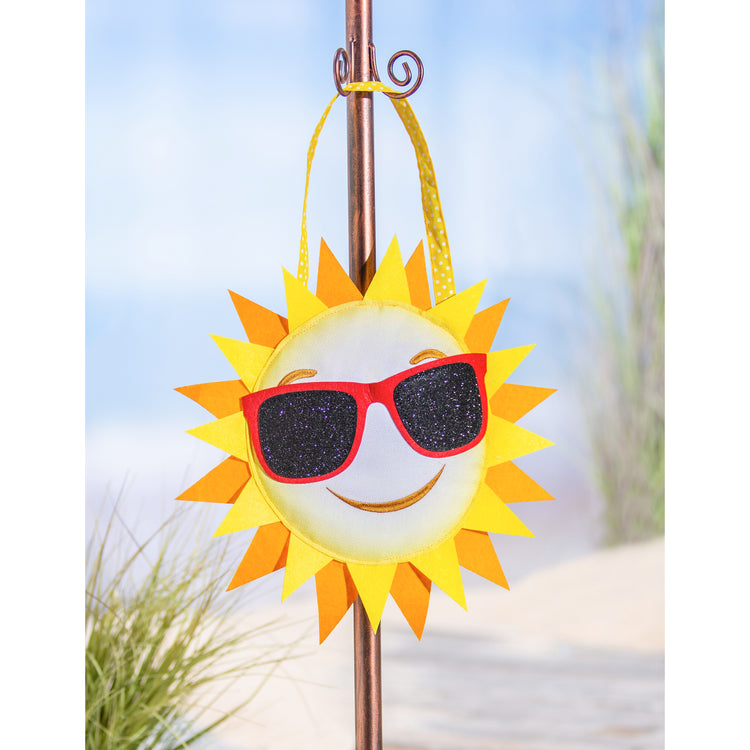 Sunny Days Door Hanger; Burlap 15"Lx15"W