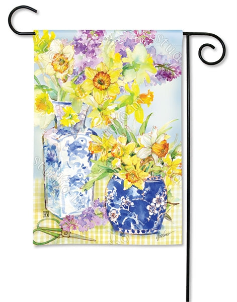 Daffodils in Vases Printed Seasonal Garden Flag; Polyester